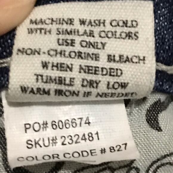 RSQ Cabo Cut-off Distressed Jean shorts Size 3 - Picture 4 of 7